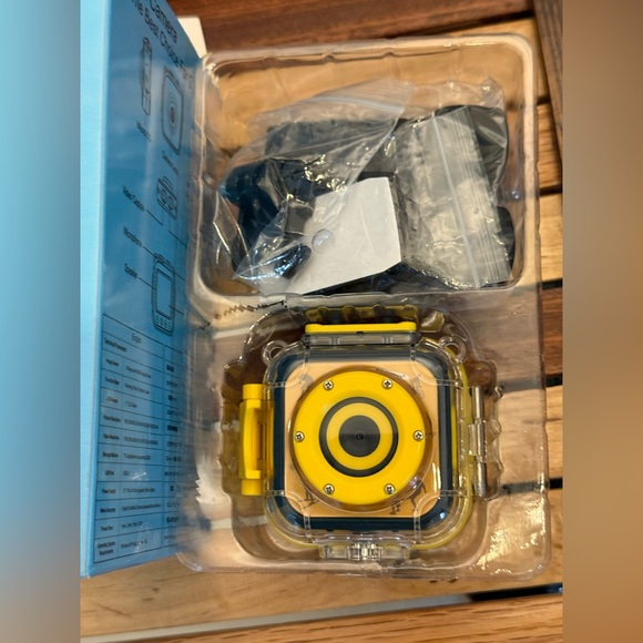 Kids Waterproof Camera - Picture 6 of 6